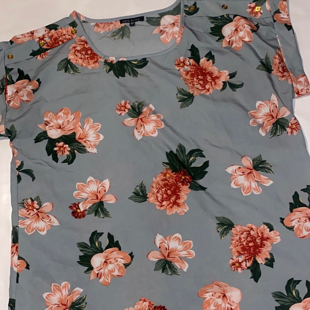 Summer Blouse, in great shape.